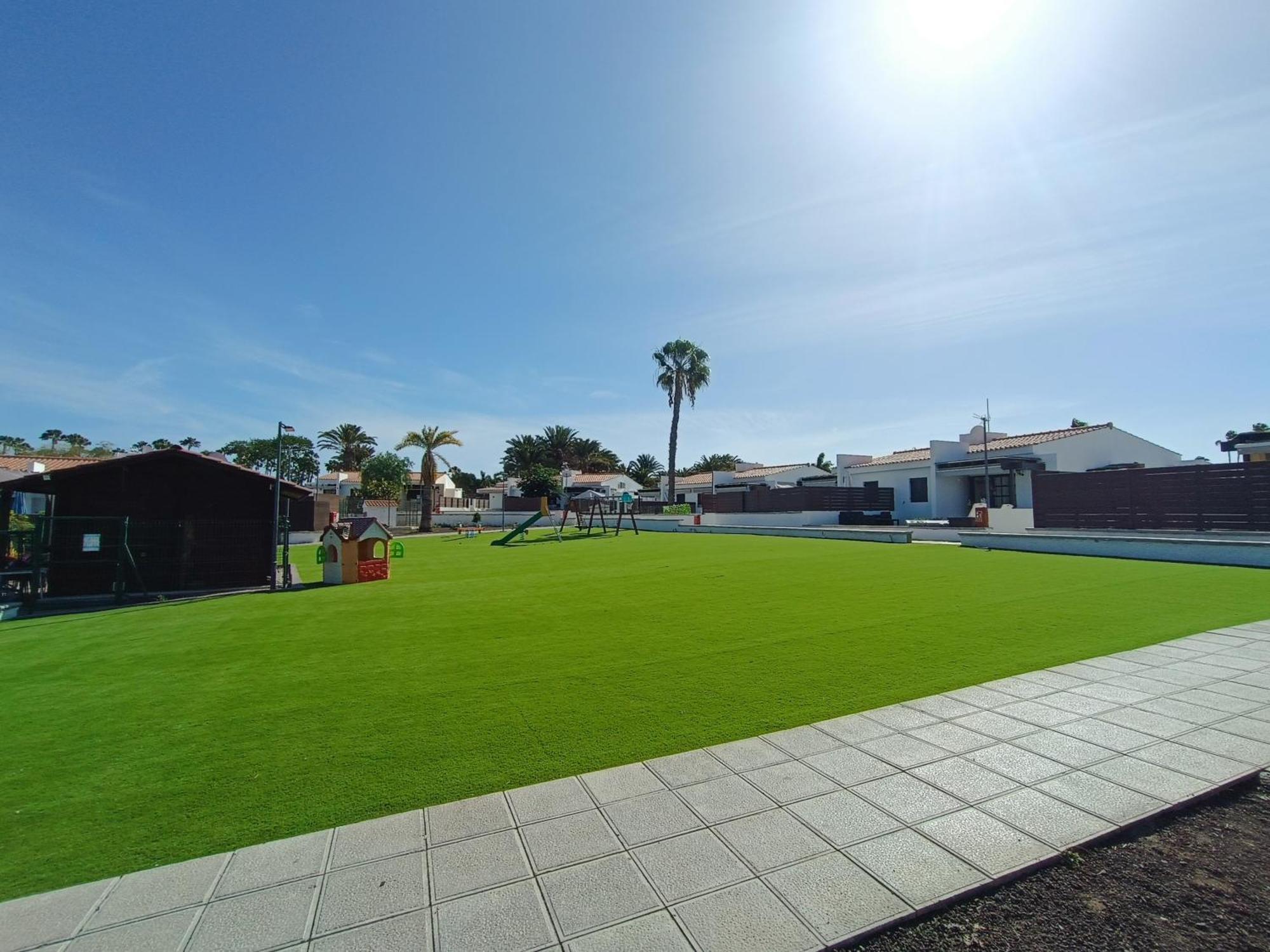 Sunny bungalow with garden #1 Maspalomas  Bagian luar foto